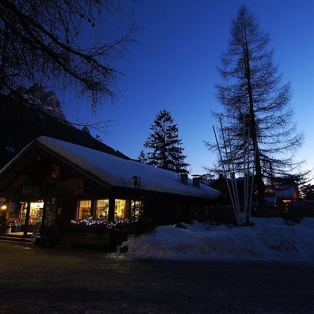 Camping Catinaccio Rosengarten Pozza di Fassa Exterior photo